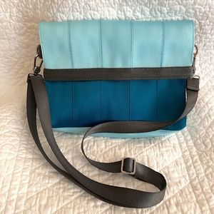 Harveys Seatbelt Bag - "RoadTrip" Foldover bag